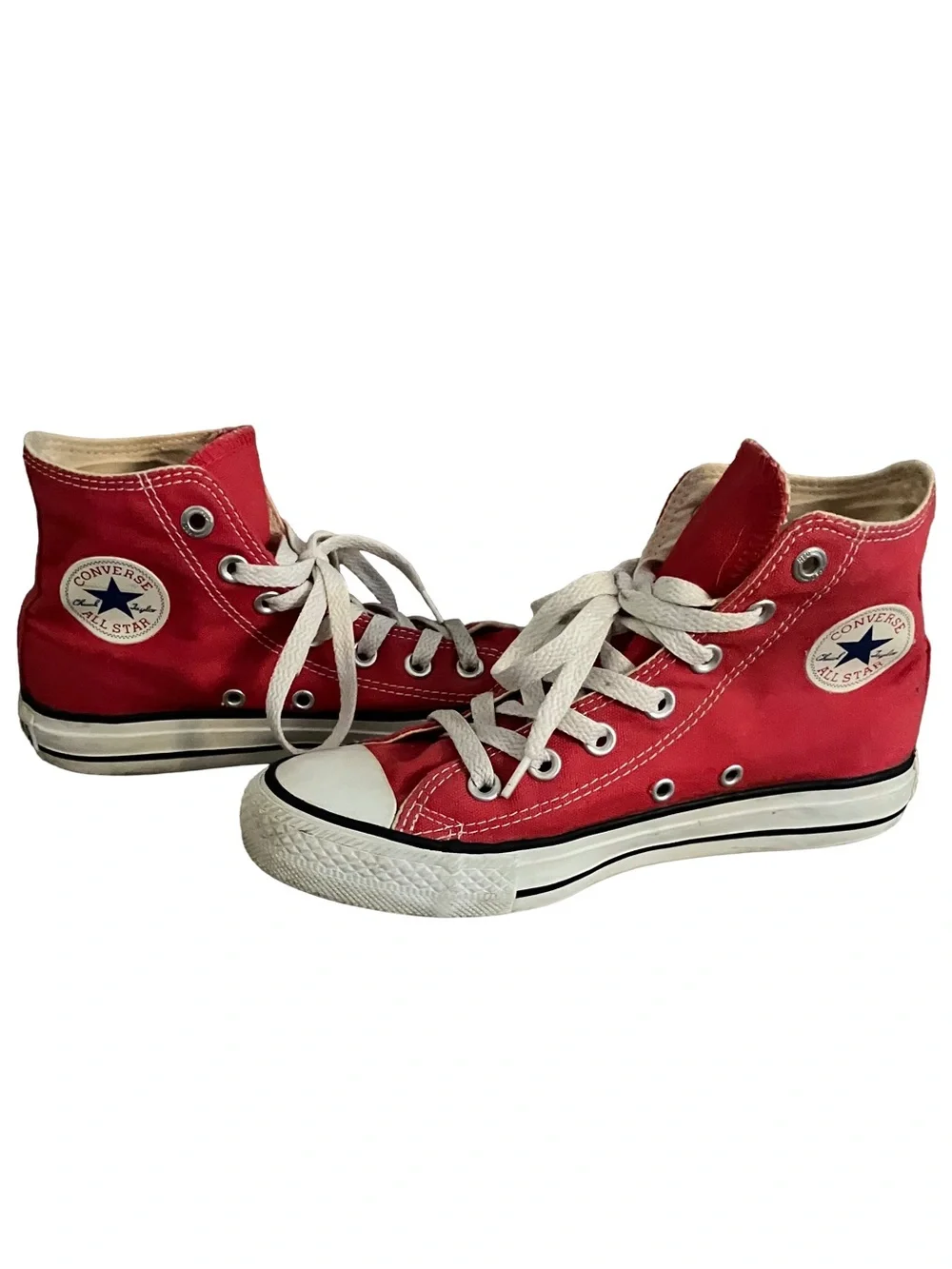 IN GREAT CONDITION! CONVERSE CHUCK TAYLOR ALL STAR HI TOPS KIDS UNISEX SIZE 4